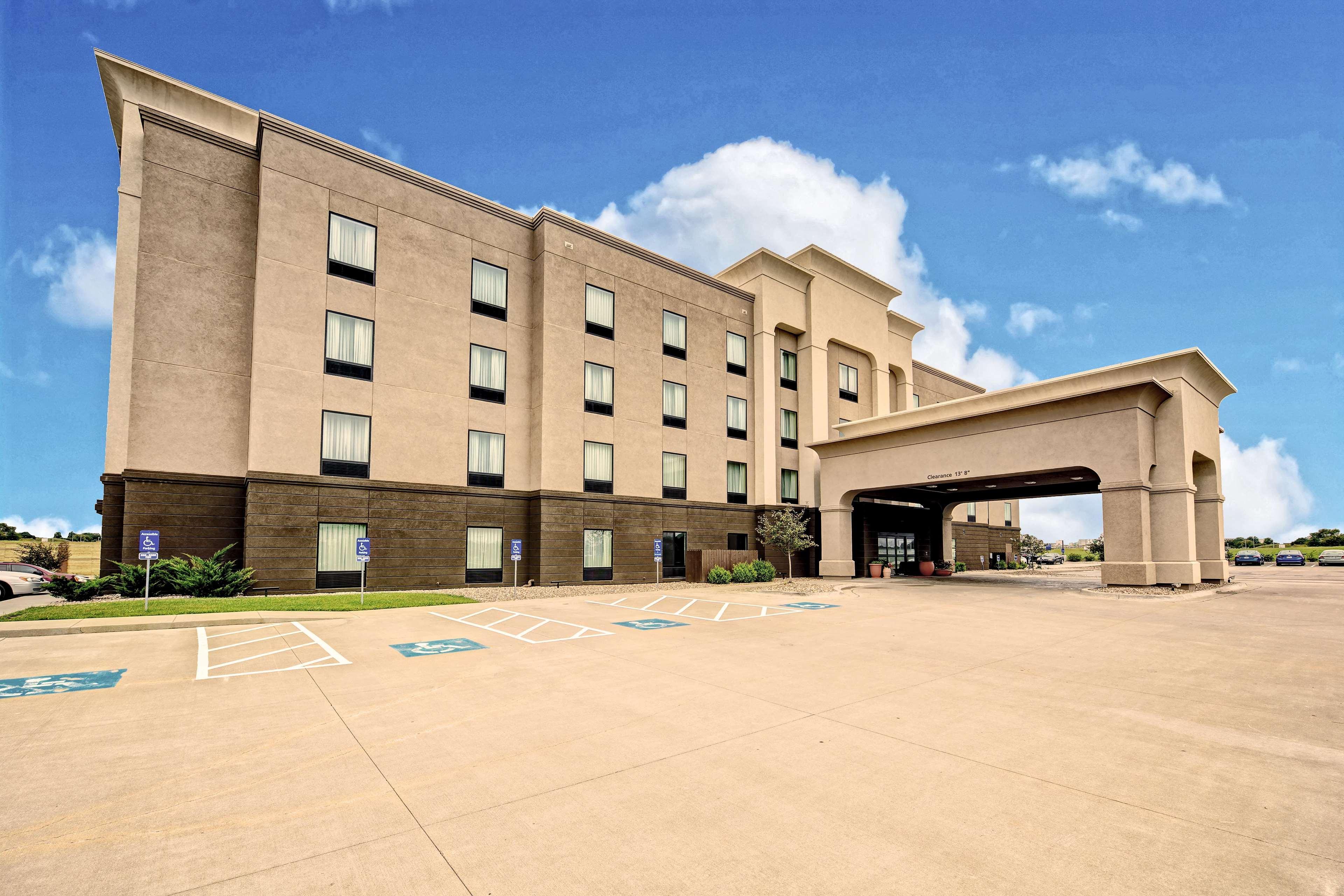 Hampton Inn Belton/Kansas City Exterior foto